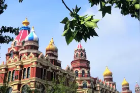 全面洋化，河北这个城区满大街都是俄罗斯人，地标都是俄罗斯建筑