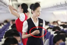 为什么空姐总拿个“计数器”边走边按？原来还有这样的“好处”