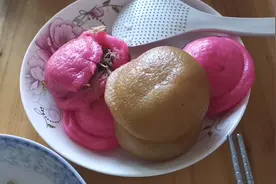 熬夜了，吃早餐喝滴白粥，降降火。