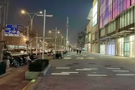 春节临近，郑州人员外流，河南禁止燃放烟花爆竹，这个你怎么看？视频封面