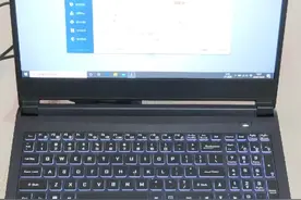 二手铺子 5599出炫龙M7游戏本 r5-3600+115w 2060 144屏幕视频封面
