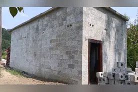 农村五保户今年得到国家免费做的房子，设计还算可以。视频封面