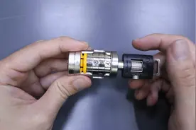 黑科技万能钥匙，和密码锁结合，能打开家里所有门视频封面