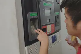 今天自己动手在油站加油，有油卡就可以了视频封面