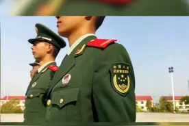 建议大学改为五年制，大一就正儿八经服役，对人才培养更有好处视频封面
