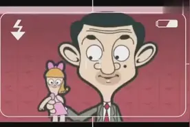 憨豆为了拿回自己的泰迪熊居然拿照相机忽悠她？