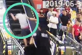 监拍 男子躲南宁地铁厕所吸烟引发报警器后被抓：毒瘾犯了顶一下视频封面