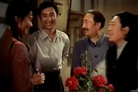 《《瞧这一家子》：陈佩斯和姐姐带自己喜欢的人回家父母真高兴》视频封面