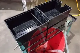 这个80的孔雀鱼缸终于配上过滤了 三层六格滴流盒 还有意外收获