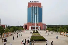 河南省禹州市高级中学，四县一市升学率名列第二，大学生的摇篮