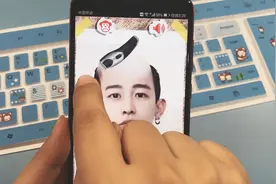 想知道自己光头的样子吗？一键给照片理发，太好玩了视频封面