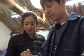 赵丽颖吃兔丁想到自己是属兔的视频封面