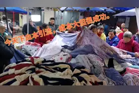 今天来到了达川区景市镇，摊费二十五卫生费三元，一起来看看吧。