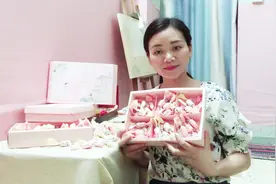 打工妹做六份珍贵礼物，用了一天，忙到凌晨一点，全送给这六个人视频封面
