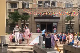 南宁市、西乡塘区、高新区直属第二幼儿园。中国萌娃放学啦！视频封面