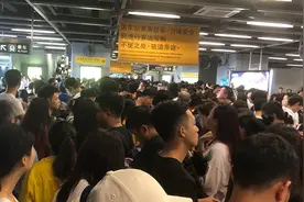 早高峰深圳地铁4号线突发故障！全线延误、空调停开，因供电故障