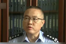 山东乐陵警方摧毁贩毒团伙！患艾滋病嫌疑人暴力拒捕，咬伤民警视频封面