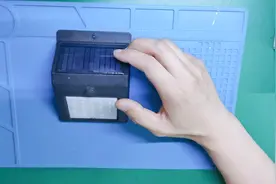 太阳能小灯拆开看看内部构造和原理视频封面