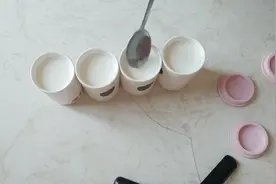 酸奶不要再买了，教你3分钟学会自己在家做，比超市卖的还好吃。