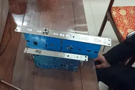 防盗门锁体的锁舌回不到位，就是这两个位置调整一下，即可解决！