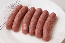 想吃火腿肠不用买，自己在家就能做，不用肠衣0添加，安全又放心视频封面