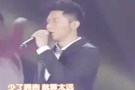 李晨、马苏甜蜜对唱《只对你有感觉》，眼神互动好有爱！视频封面