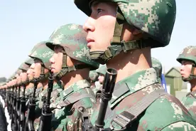 部队里最得罪人的兵种，为保命退伍时得提前走，只有老兵知道原因视频封面