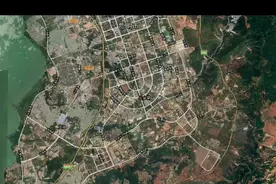 卫星图看云南高校之云南大学，面积很大规划合理。