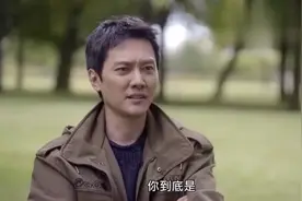 冯绍峰谈为什么与赵丽颖结婚，提起老婆嘴角上杨