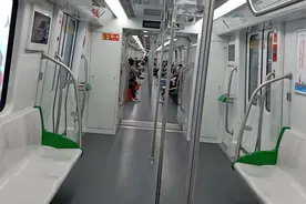 外卖哥带大家看看合肥地铁，很多人说比北上广好视频封面