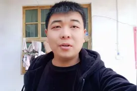 今天小刘去工商局办理营业执照  尽然两分钟不到把我给打发走啦视频封面