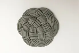材料只要一根绳子，编制简单漂亮的编绳垫子，方法很简单视频封面