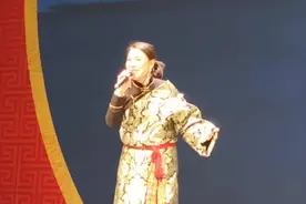 云中天籁藏族女高音拥江帆演唱的《天路》，比韩红更具民族特色