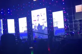 不老男神林志颖来到合浦开演唱会，看看现场人山人海，热闹非凡