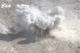 解放军大炮开火场面超震撼 网友：真理的声音