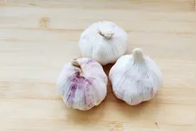 万能的蒜泥蘸料，做法简单，杀菌还美味，非常时期，应该多吃视频封面