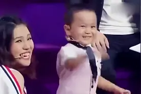 「神童王恒屹上节目，现场一首父亲为孟非而唱真是太暖