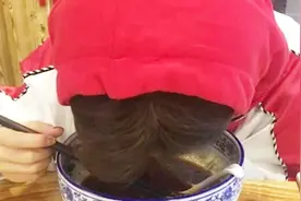 有一种羡慕叫鞠婧祎干吃不胖，看到她喝汤的时候，活脱一只小猫咪视频封面
