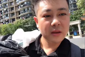 vlog七天打卡，小伙3000买的电子秤二手卖200，38度扛着去寄快递视频封面