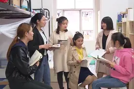 怀化学院网红“学霸宿舍”：6人全部考取研究生视频封面