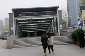 从郑州地铁燕庄站出行的朋友请注意：进出站通行条件有所变化