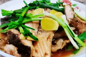 腌鱼新吃法，猪肉清蒸腌鱼，鲜美好吃，下酒下饭超安逸