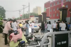 中考成绩出来了，儿子竟然考了全校第一名，看看能上哪个学校？