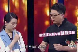 打火机收藏爱好者现场演示打火机的维修与保养，这些方面不能轻视