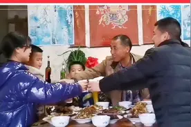 农村年夜饭，12道特色家乡美食，咸香四溢，一家人团团圆圆过大年视频封面