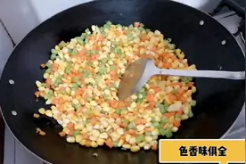 大宝可想吃鱼了。一直问老爸为什么有气管炎，不可以吃黄骨鱼视频封面