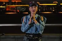 今天带来的是《回家的诱惑》里的插曲《越简单越浪漫》视频封面