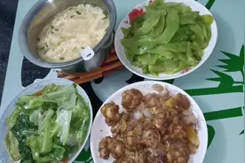 12元的成本，家常小鸡腿焖洋葱，香甜可口做法简单。