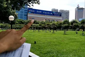 宜昌最繁华的专卖店一条街大面积拆迁，这是否代表了城市的进步？视频封面
