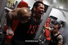 健美界祖师爷，因健美手术11次，后半生在轮椅上度过！视频封面